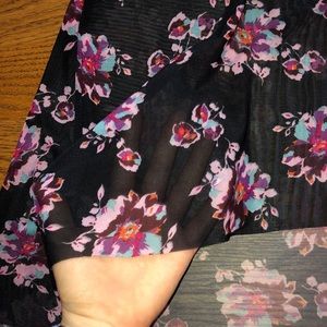 Lane Bryant Tops - Floral mesh tunic size 14/16 NWOT Lane Bryant Tops - Floral mesh tunic size 14/16 NWOT